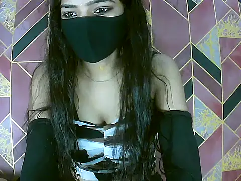 Hot-Roshni online show from July 2, 2026, 11:33 pm