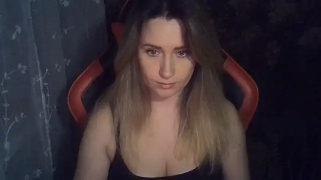 KiraKisskis online show from May 31, 2026, 6:09 pm