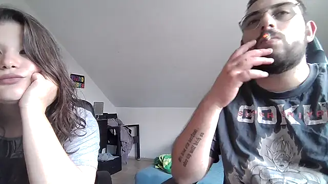 deutchjunge99 online show from July 7, 2026, 6:22 pm