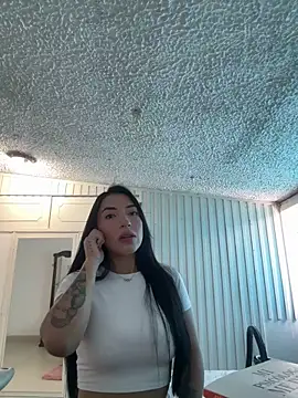 Snapshot of marianacor chatting on June 10, 2026, 7:26 pm marianacor online show from June 10, 2026, 7:26 pm