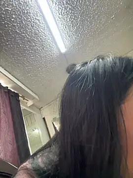 Snapshot of marianacor chatting on June 18, 2026, 7:08 pm marianacor online show from June 18, 2026, 7:08 pm