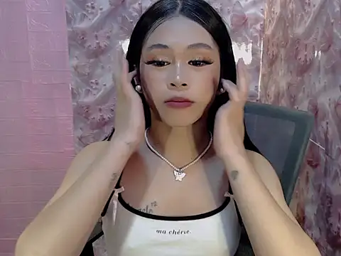 Snapshot of Yourslut_Angelx chatting on July 12, 2026, 2:12 am Yourslut Angelx online show from July 12, 2026, 2:12 am