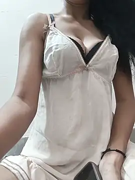 Simmy jaan online show from June 26, 2026, 7:52 pm