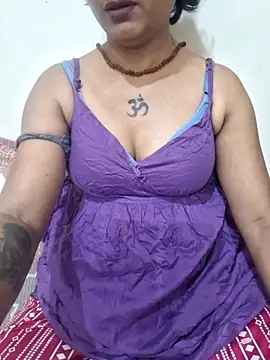 Miss-kuhu online show from June 7, 2026, 7:19 pm