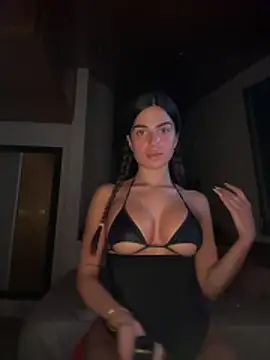 miaabelluccii online show from June 9, 2026, 9:05 pm