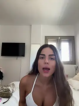 miaabelluccii online show from July 17, 2026, 1:41 pm