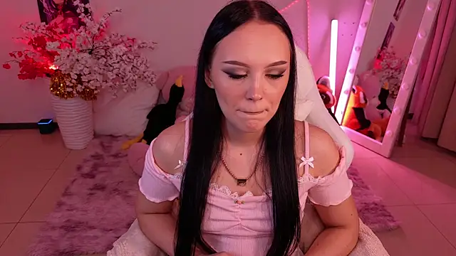 Snapshot of Cassadyy chatting on June 25, 2026, 2:31 am Cassadyy online show from June 25, 2026, 2:31 am