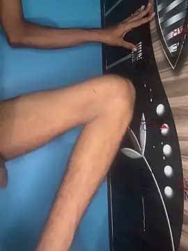Snapshot of xaryanzz chatting on July 1, 2026, 7:14 pm xaryanzz online show from July 1, 2026, 7:14 pm