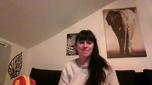 sexujuly88 online show from April 21, 2026, 8:59 pm