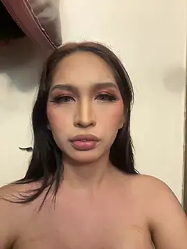 Snapshot of lovely_samina chatting on June 3, 2026, 4:02 am lovely samina online show from June 3, 2026, 4:02 am
