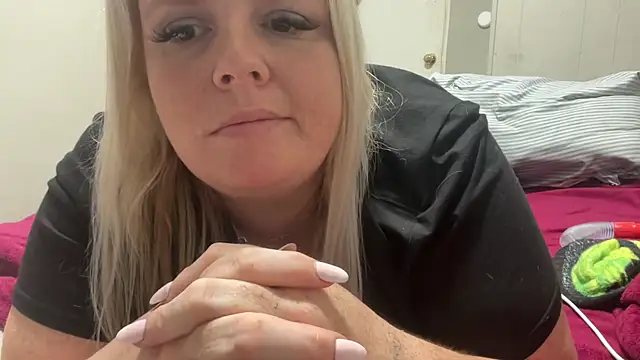 Snapshot of Girthdaddy9 chatting on June 28, 2026, 6:47 pm Girthdaddy9 online show from June 28, 2026, 6:47 pm