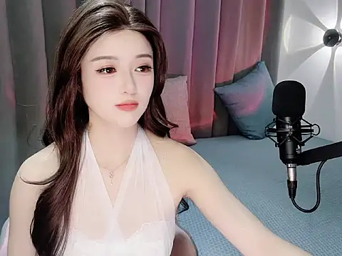 Momo-Wow online show from June 10, 2026, 6:14 am