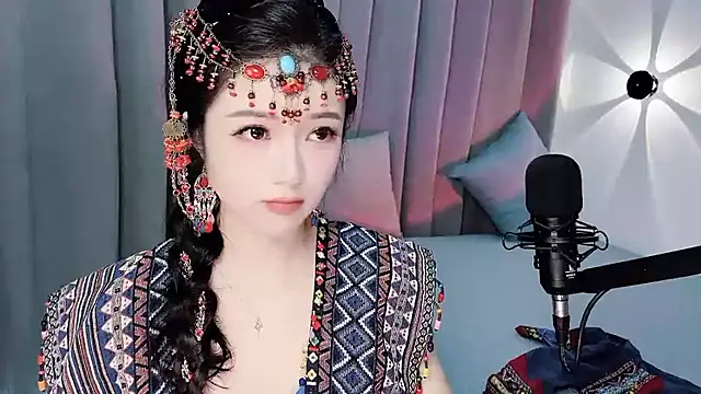 Momo-Wow online show from July 5, 2026, 6:20 am