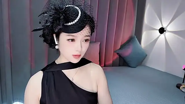 Momo-Wow online show from July 16, 2026, 5:37 am