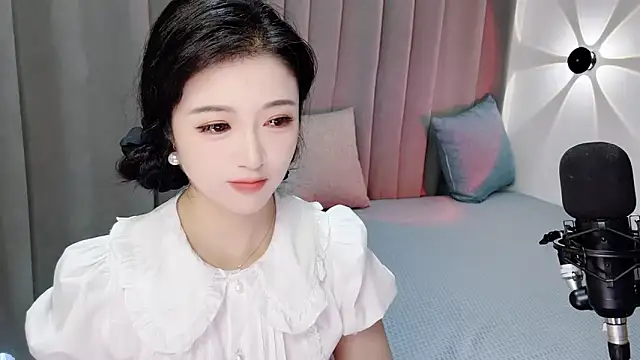 Momo-Wow online show from June 21, 2026, 6:41 am