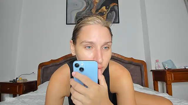 SofiClimbing online show from October 11, 2025, 4:08 pm