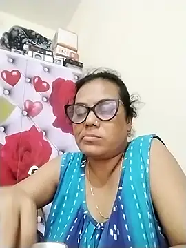 Snapshot of chatterjeesayani567 chatting on July 21, 2026, 5:31 am chatterjeesayani567 online show from July 21, 2026, 5:31 am