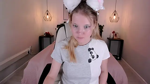 Snapshot of anita_Hitteys chatting on July 19, 2026, 8:23 am anita Hitteys online show from July 19, 2026, 8:23 am