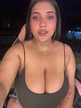 Nahomy-fire online show from July 2, 2026, 3:07 am