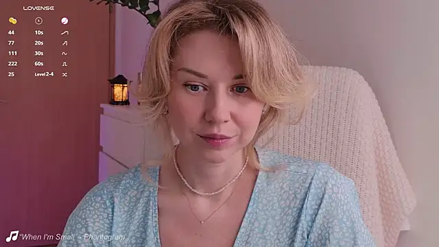 Snapshot of ellathemuse chatting on June 22, 2026, 1:30 pm ellathemuse online show from June 22, 2026, 1:30 pm
