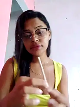 Snapshot of Silmara21 chatting on June 3, 2026, 12:39 pm Silmara21 online show from June 3, 2026, 12:39 pm
