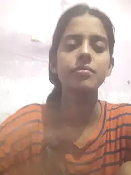 Snapshot of Saloni-Tyagi chatting on July 25, 2026, 9:10 pm Saloni-Tyagi online show from July 25, 2026, 9:10 pm