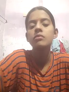 Snapshot of Saloni-Tyagi chatting on August 1, 2026, 5:11 pm Saloni-Tyagi online show from August 1, 2026, 5:11 pm
