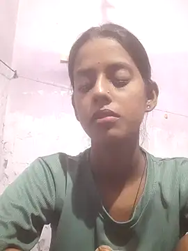 Snapshot of Saloni-Tyagi chatting on July 28, 2026, 11:15 pm Saloni-Tyagi online show from July 28, 2026, 11:15 pm