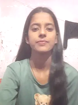 Snapshot of Saloni-Tyagi chatting on June 29, 2026, 5:03 am Saloni-Tyagi online show from June 29, 2026, 5:03 am