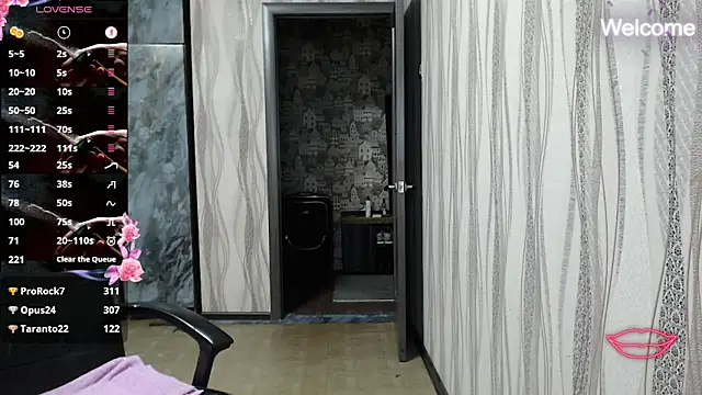 Yevgeshka-Milashka online show from October 11, 2025, 5:58 pm