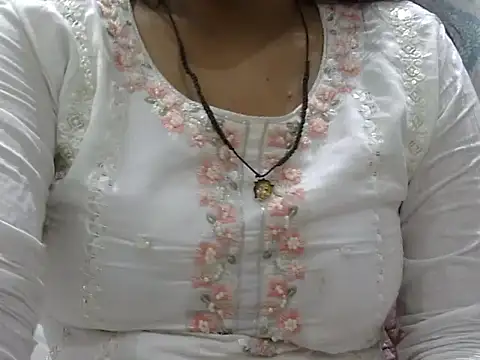 hey darling  online show from July 10, 2026, 2:39 pm