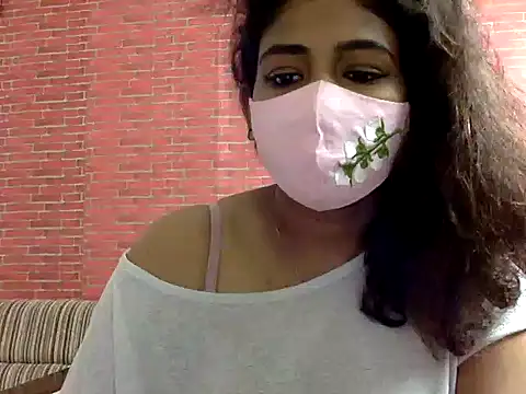 Snapshot of Nisha-moon chatting on July 17, 2026, 7:05 am Nisha-moon online show from July 17, 2026, 7:05 am