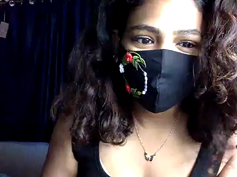 Snapshot of Nisha-moon chatting on June 18, 2026, 6:34 am Nisha-moon online show from June 18, 2026, 6:34 am