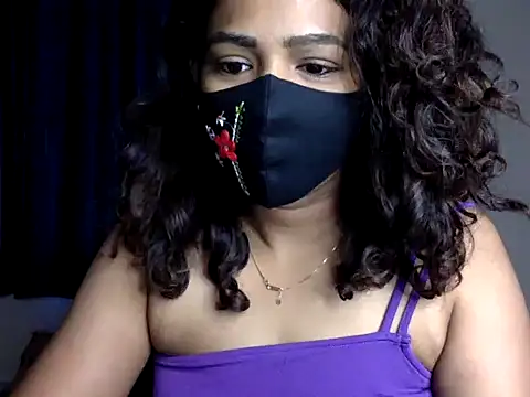 Snapshot of Nisha-moon chatting on June 26, 2026, 6:41 am Nisha-moon online show from June 26, 2026, 6:41 am