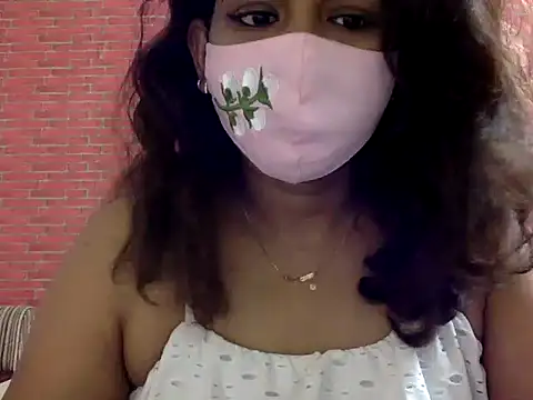 Snapshot of Nisha-moon chatting on July 18, 2026, 7:06 am Nisha-moon online show from July 18, 2026, 7:06 am