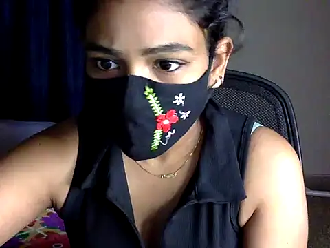 Snapshot of Nisha-moon chatting on July 7, 2026, 6:27 am Nisha-moon online show from July 7, 2026, 6:27 am