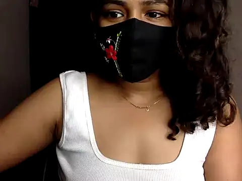 Snapshot of Nisha-moon chatting on June 27, 2026, 12:22 pm Nisha-moon online show from June 27, 2026, 12:22 pm