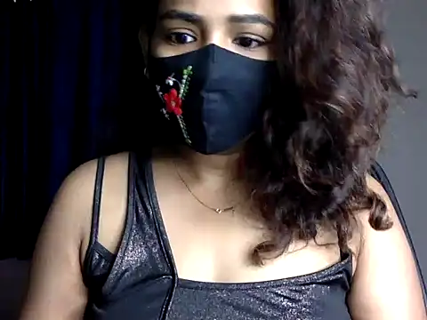 Snapshot of Nisha-moon chatting on July 4, 2026, 7:04 am Nisha-moon online show from July 4, 2026, 7:04 am