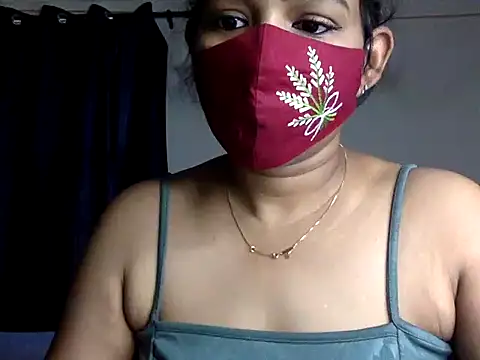 Snapshot of Nisha-moon chatting on July 10, 2026, 6:46 am Nisha-moon online show from July 10, 2026, 6:46 am