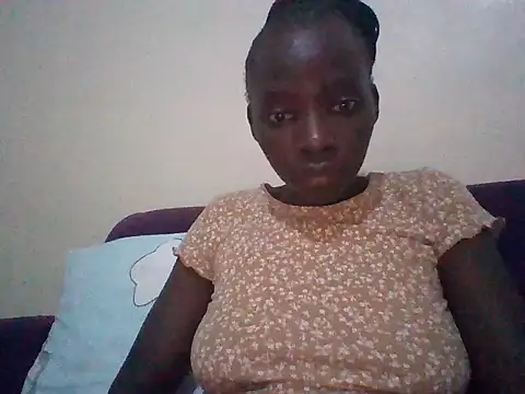 Snapshot of nyarokoko chatting on July 5, 2026, 6:26 pm nyarokoko online show from July 5, 2026, 6:26 pm