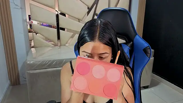 lia x a online show from June 25, 2026, 1:38 pm
