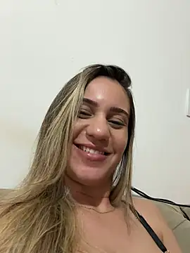 Snapshot of Betinhaalves chatting on July 11, 2026, 2:12 am Betinhaalves online show from July 11, 2026, 2:12 am