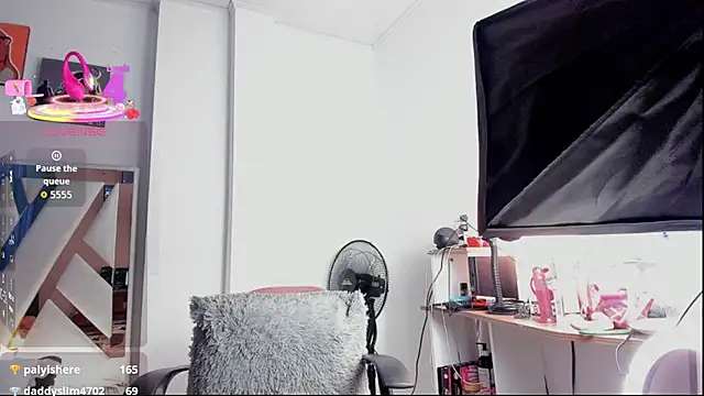 MiaGrey07 online show from July 28, 2026, 7:39 pm