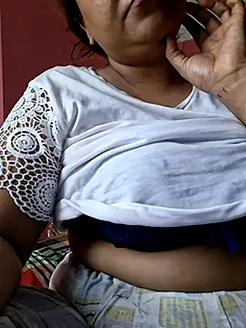Meera misty online show from June 5, 2026, 4:06 am