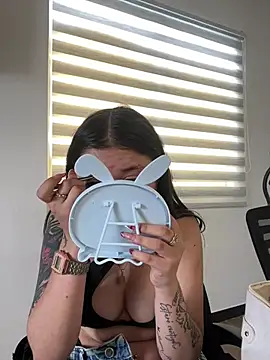 Camila Duarte 2 online show from July 1, 2026, 1:44 pm