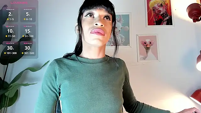 Snapshot of Gia_Demie chatting on July 2, 2026, 12:33 pm Gia Demie online show from July 2, 2026, 12:33 pm