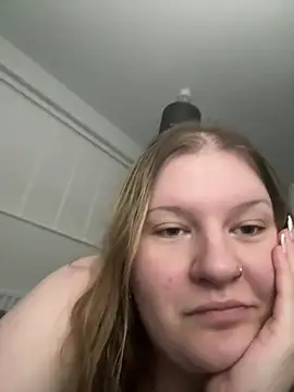 Curvy Vanilla online show from June 7, 2026, 9:31 pm