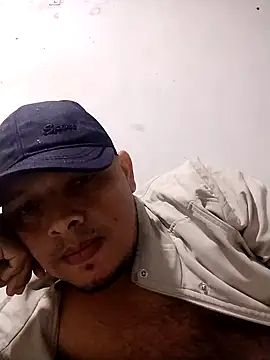 EnzoDesire online show from July 13, 2026, 8:13 am