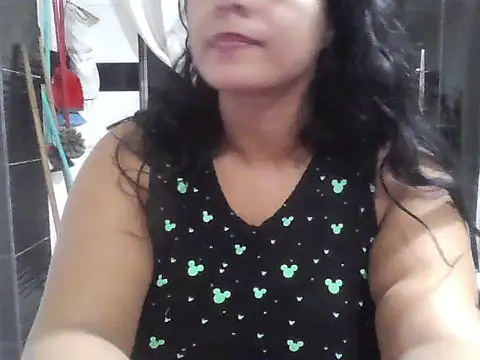 Isabel2q5n online show from July 16, 2026, 4:42 am