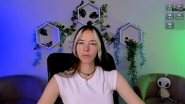 Snapshot of lia_dream_ chatting on July 3, 2026, 8:32 am lia dream online show from July 3, 2026, 8:32 am